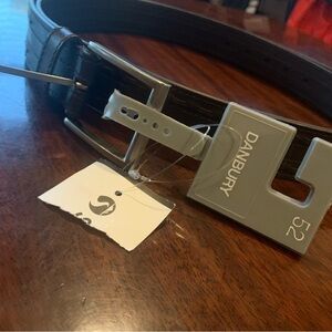 NWT Danbury Mens Leather Belt 52